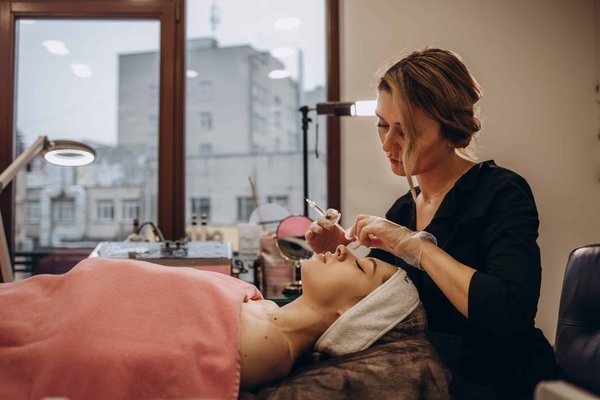 How Are 5G Networks Enhancing IoT Connectivity in UK's Remote Farming Locations?